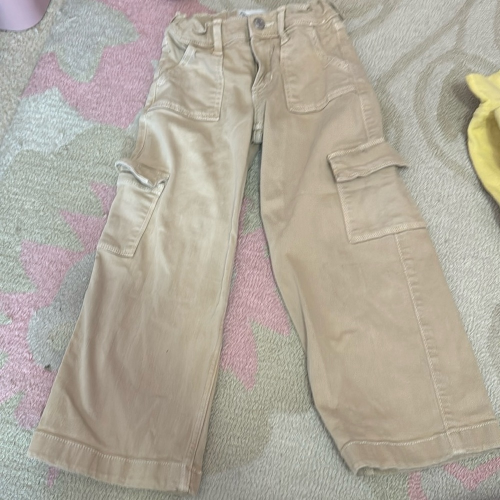 Size 5/6 regular length high rise wide leg khaki.